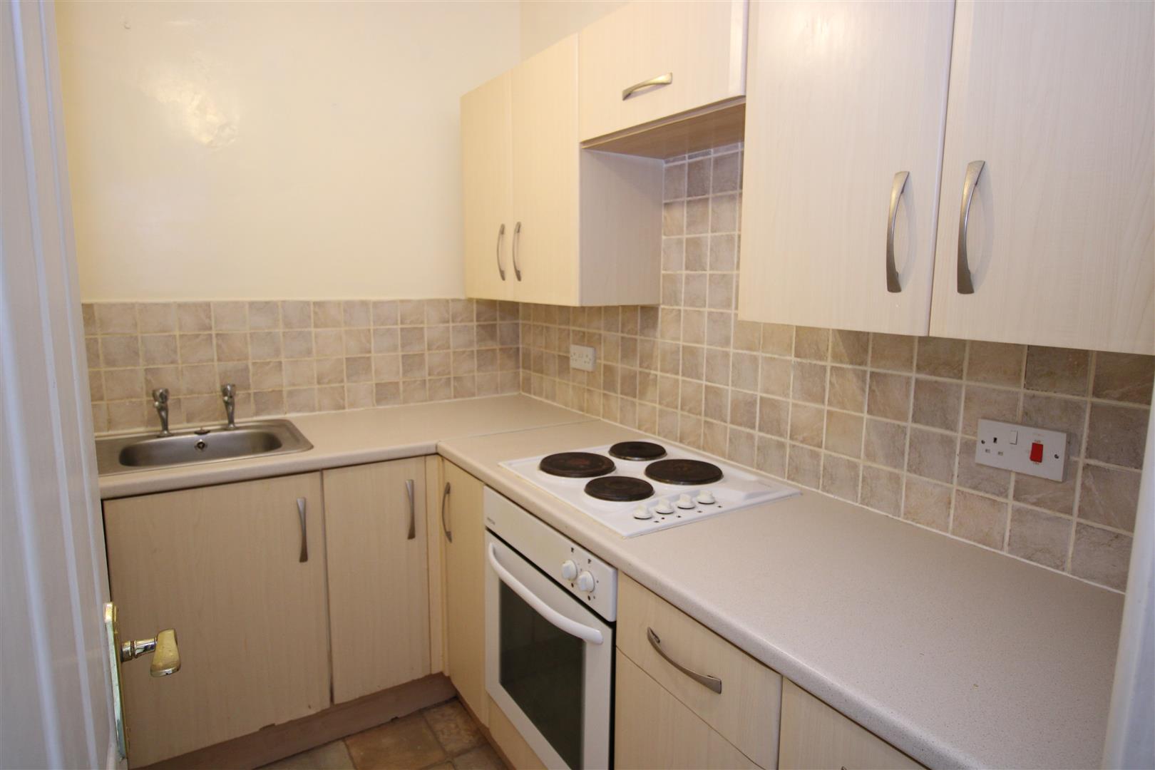 Flat 6, 3 Warbreck Hill Road, Blackpool