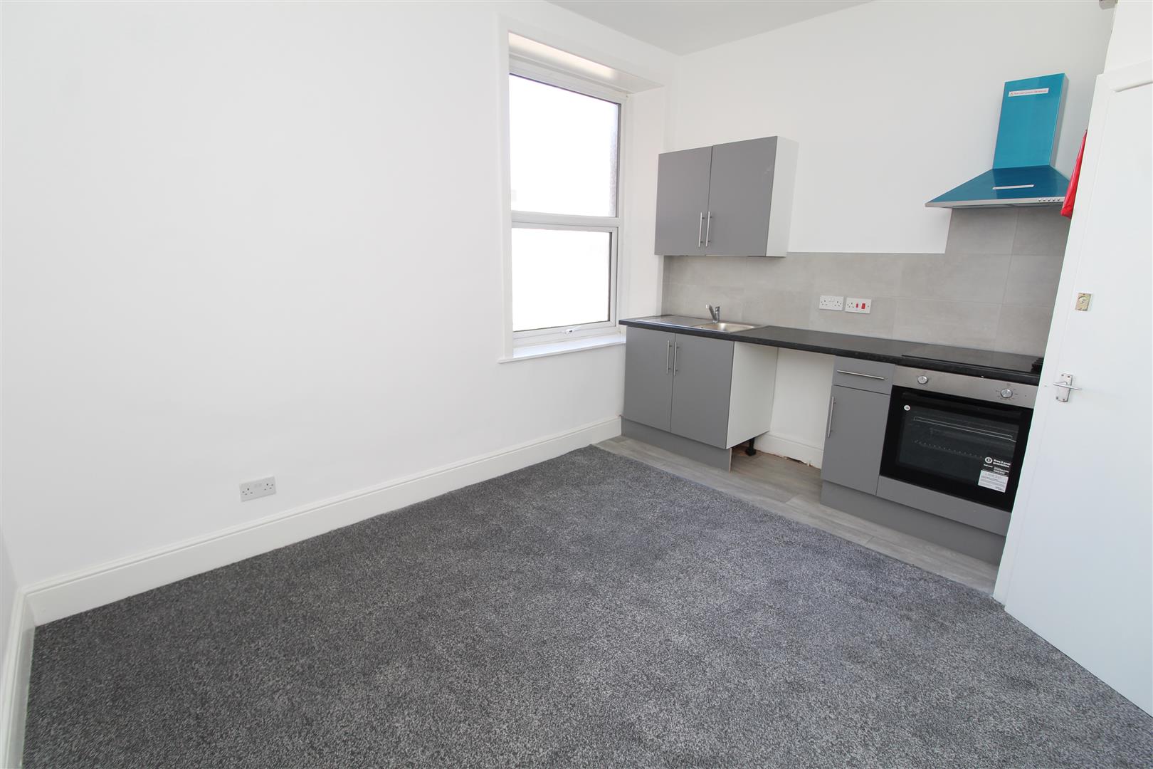 Flat 5, 8 Crystal Road, Blackpool